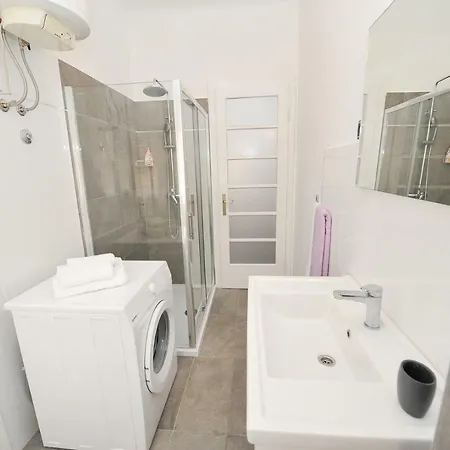Cesar Apartment *